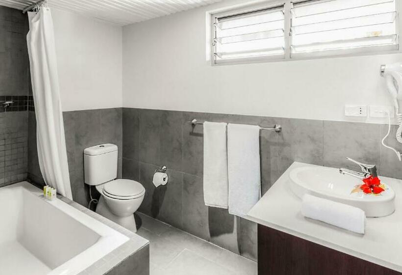 جناح, Tokatoka Resort