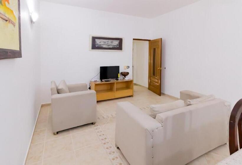 침실 2개 아파트, Villa Capri