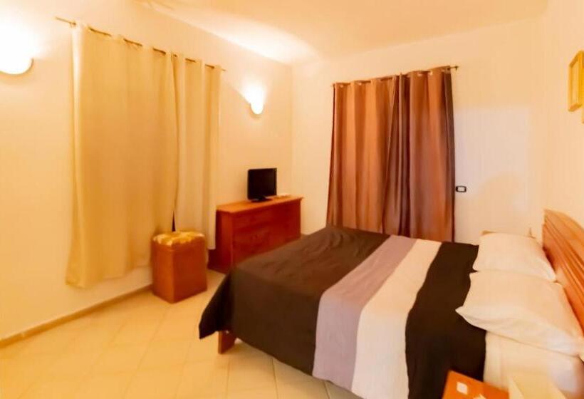 스탠다드 스튜디오, Villa Capri