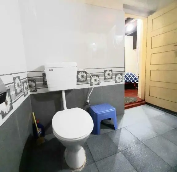 スーペリアールーム, Sardar Bahadur S Heritage Bungalow Estate Stay