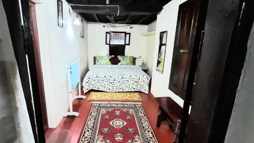 Номер Superior Кровать Кинг, Sardar Bahadur S Heritage Bungalow Estate Stay