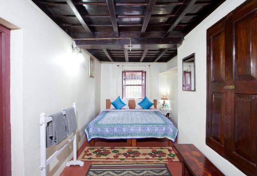 Номер Superior Кровать Кинг, Sardar Bahadur S Heritage Bungalow Estate Stay