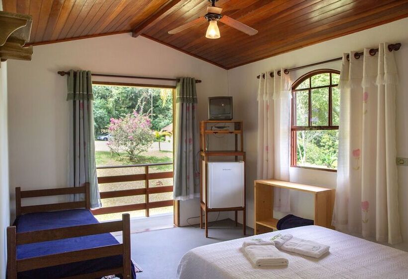 Quarto Triplo Estandar, Pousada Vitória