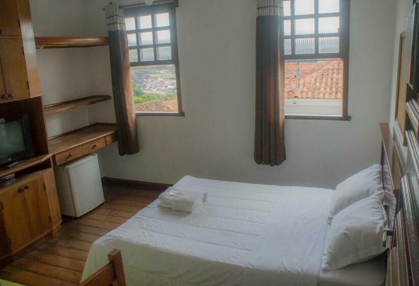 חדר סטנדרטי לשלושה עם נוף, Pousada Flor De Lis