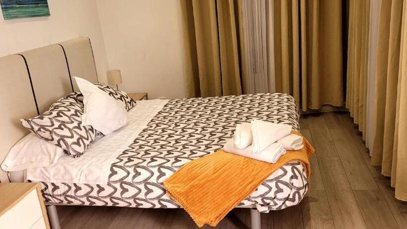 استودیو خانوادگی, Hospedaje Puente De Vallecas