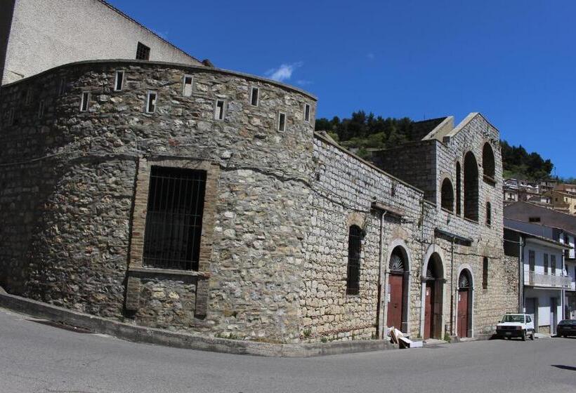 家庭间, Antica Dimora Palazzo Rovitti