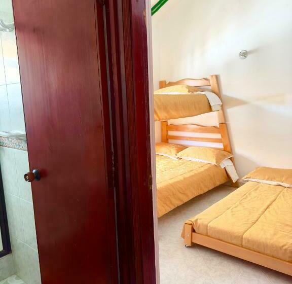 تختخواب در اتاق مشترک, H Ostello La Meridiana