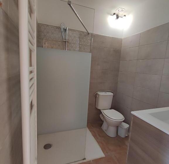 标准房带园景, La Maison Des Romarins Chambres Cosy Climatisées Piscine Cuisine