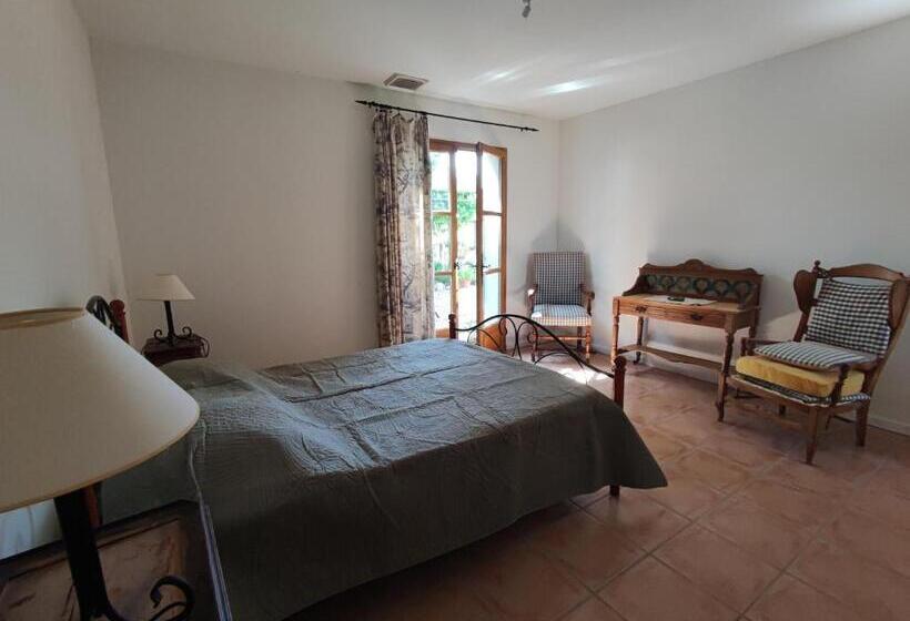 标准房带园景, La Maison Des Romarins Chambres Cosy Climatisées Piscine Cuisine