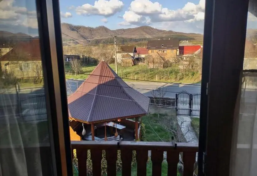 バルコニー付きデラックスルーム, Pensiunea Ghiță Vasile