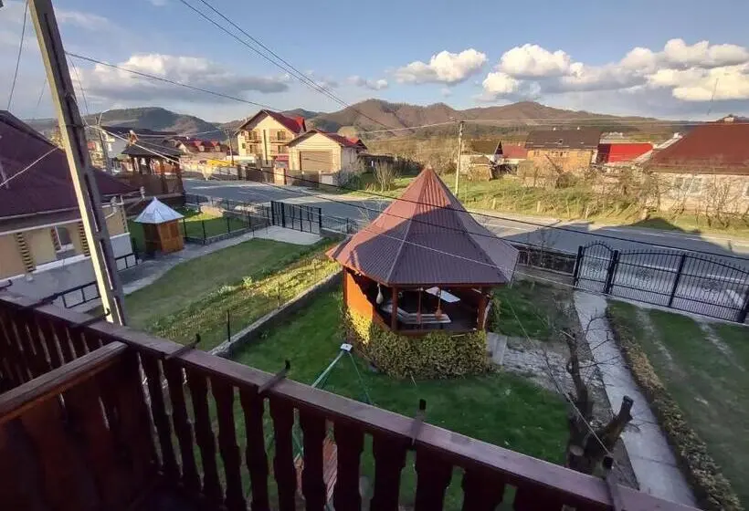 バルコニー付きデラックスルーム, Pensiunea Ghiță Vasile