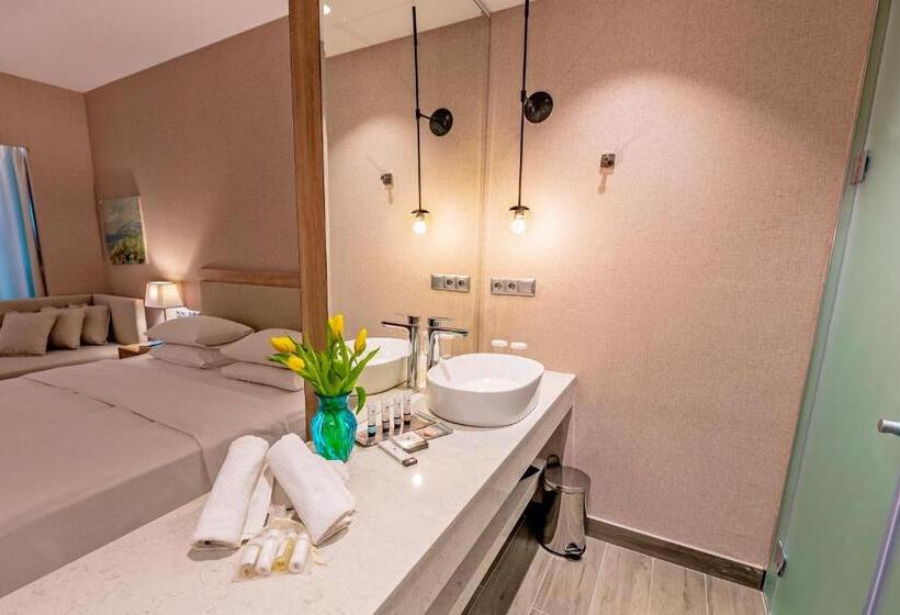 اتاق لوکس, Poseidon Beach Resort   A New 5 Star Luxury Hotel   Hb Plus Spa & Wellness