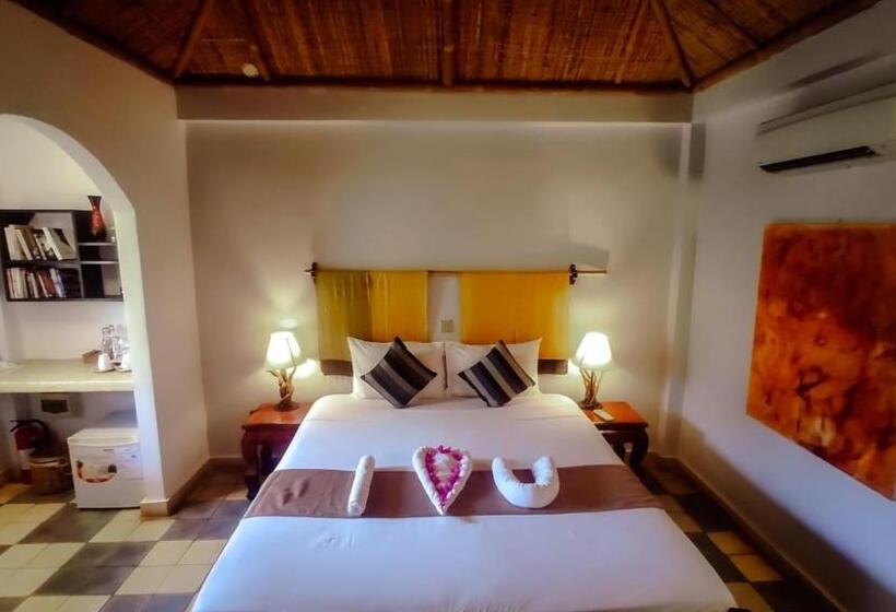 بنجلو قياسى, Au Cabaret Vert