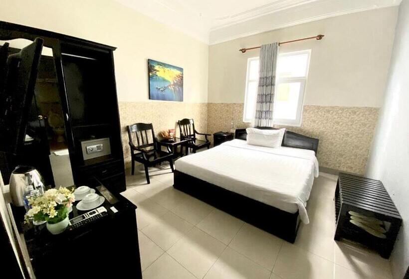 اتاق لوکس, Jade