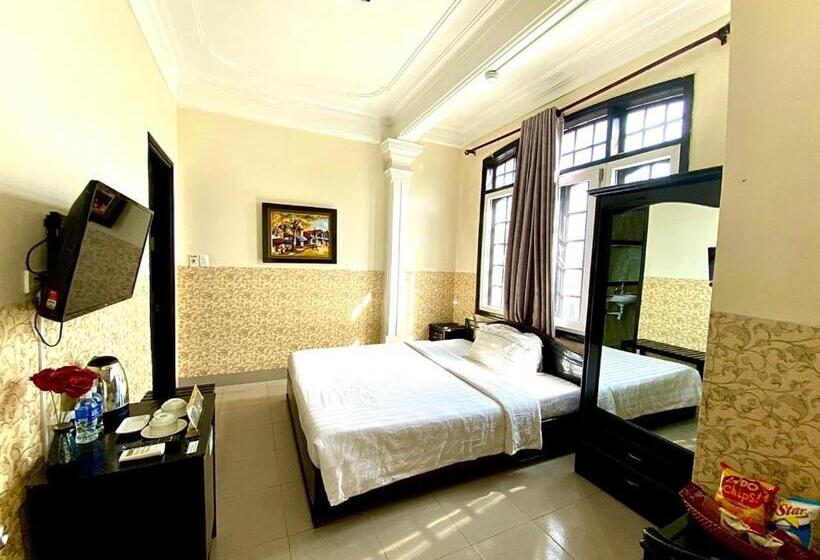 اتاق لوکس, Jade