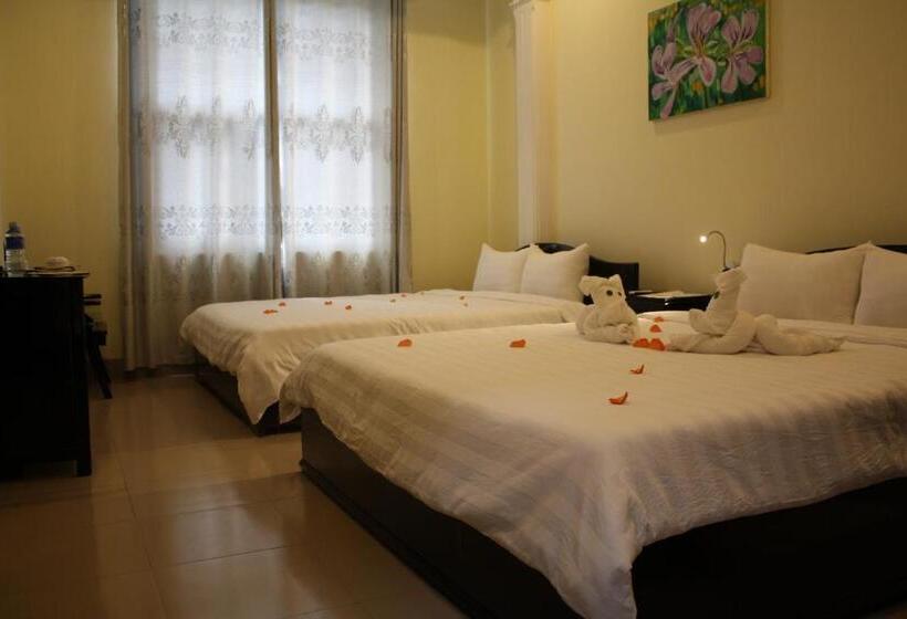 اتاق استاندارد سه نفره, Jade