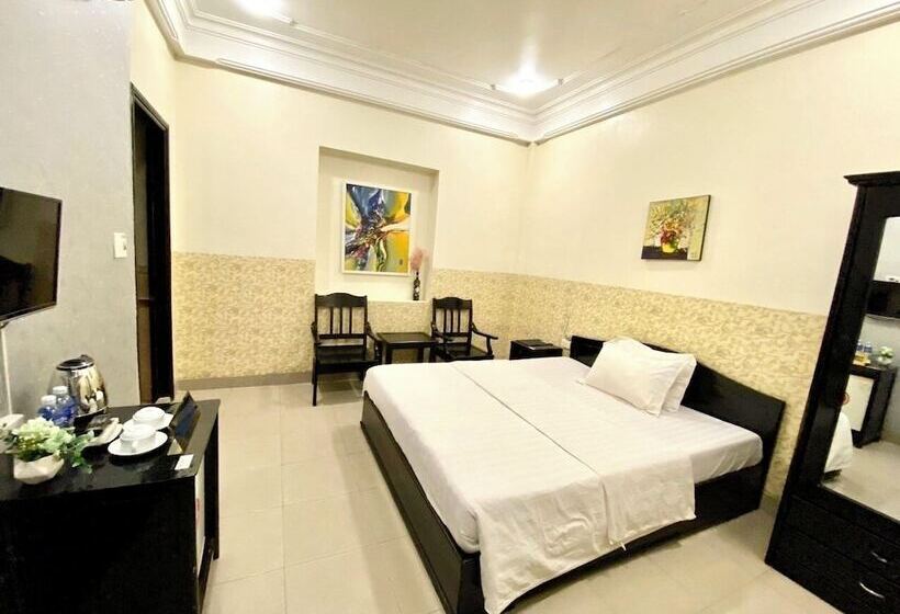 اتاق لوکس, Jade