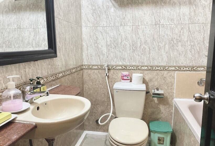 اتاق لوکس, Jade