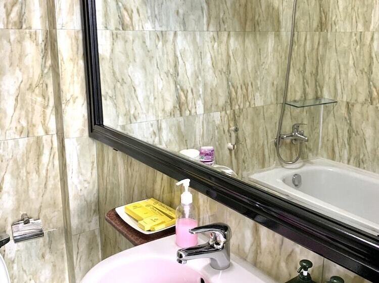 اتاق لوکس, Jade