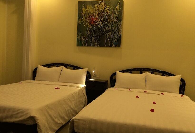 اتاق خانوادگی, Jade