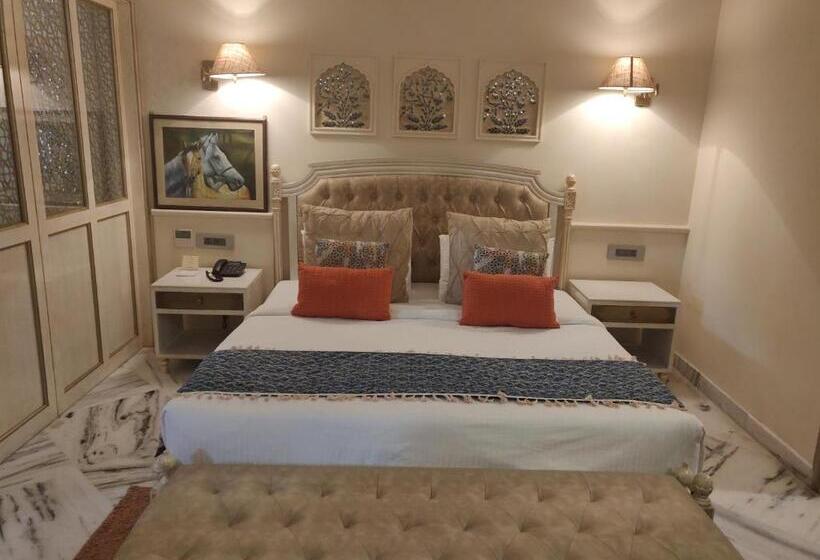 سوییت خانوادگی, Laxmi Palace Heritage Boutique