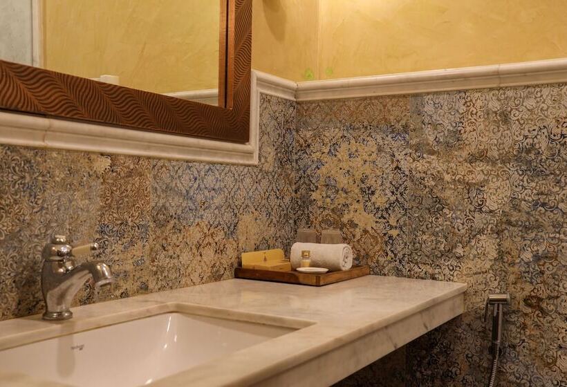 اتاق رویال, Laxmi Palace Heritage Boutique