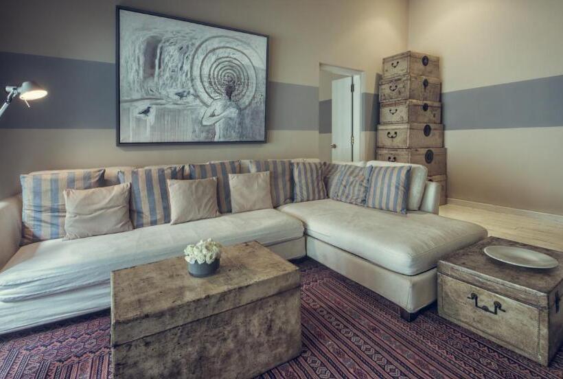 수피리어 스위트, Paradise Road Tintagel Colombo