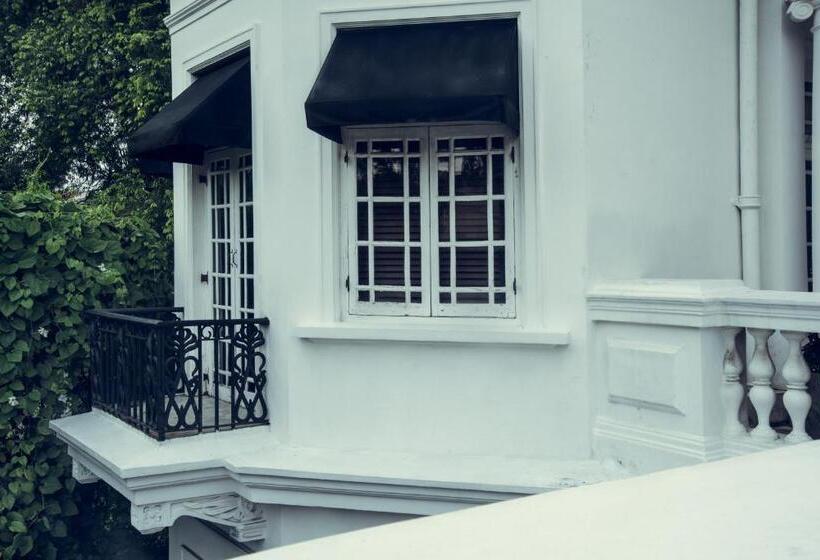 로얄 스위트, Paradise Road Tintagel Colombo