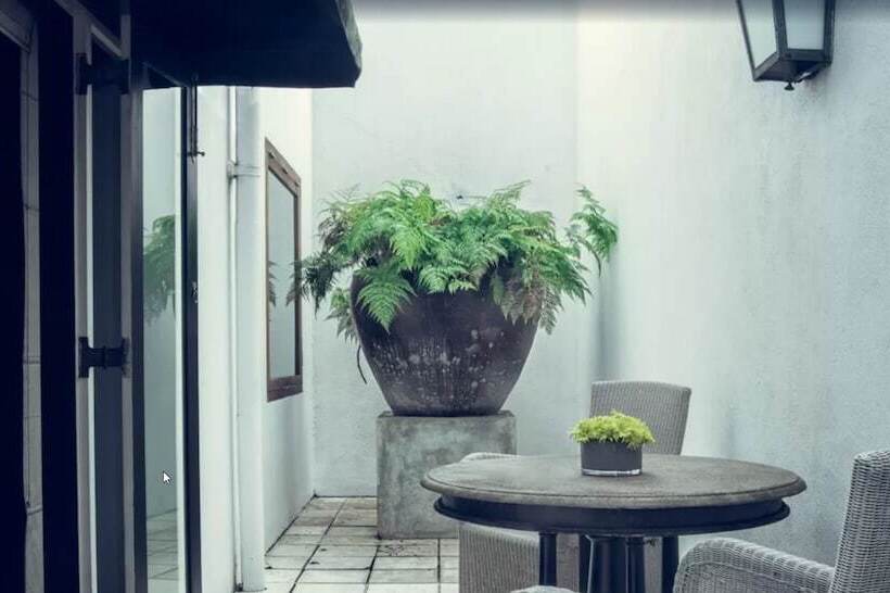 로얄 스위트, Paradise Road Tintagel Colombo