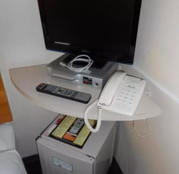 ダブルベッドのベーシックルーム, R&b Hotel Umeda East