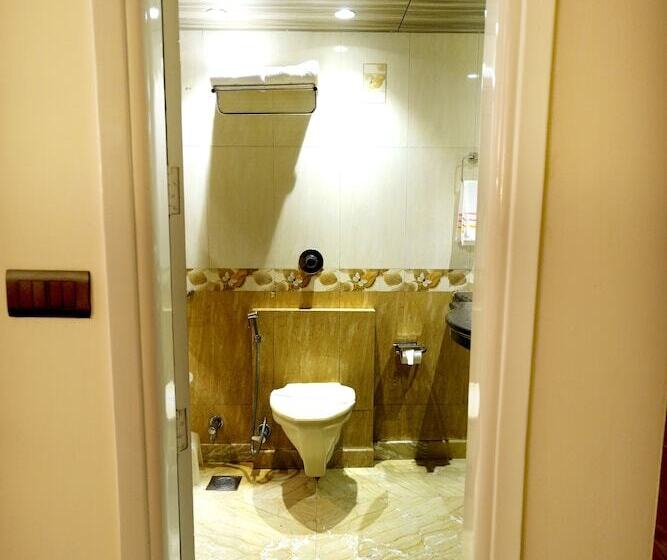 Номер Deluxe, The Singh Empire, New Delhi