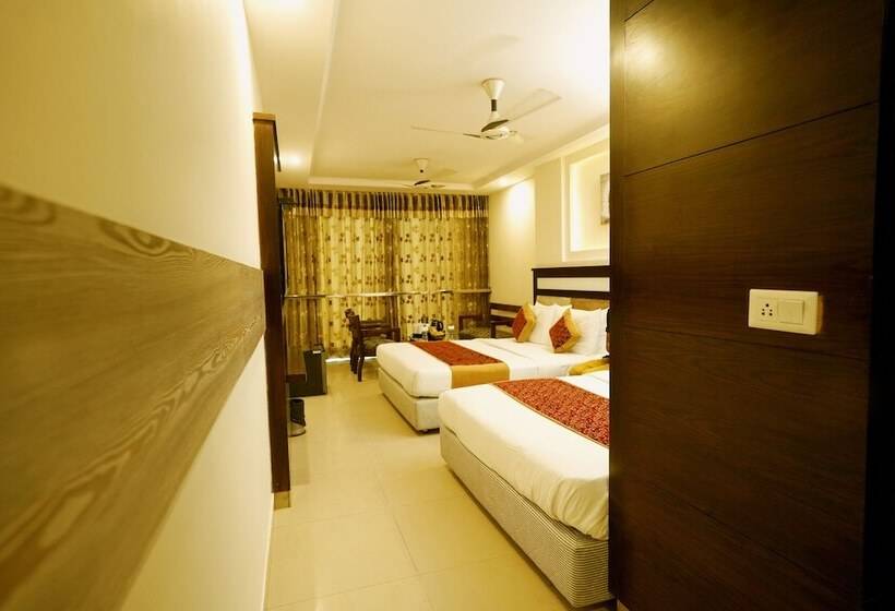 Семейный Номер, The Singh Empire, New Delhi