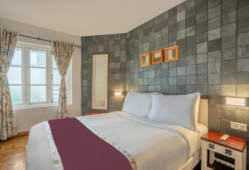 프레스티지 스위트, Sterling Kodai Lake