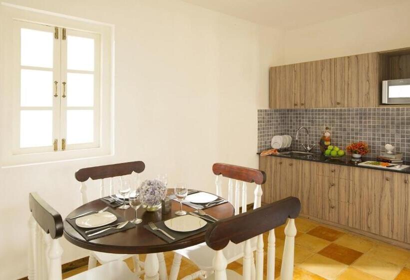 패밀리 스위트, Sterling Kodai Lake