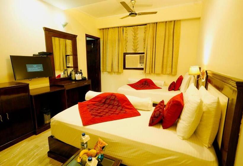 Номер Deluxe, The Singh Empire, New Delhi