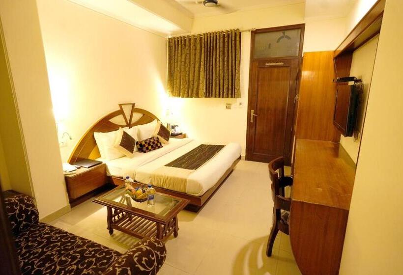 Номер Deluxe, The Singh Empire, New Delhi