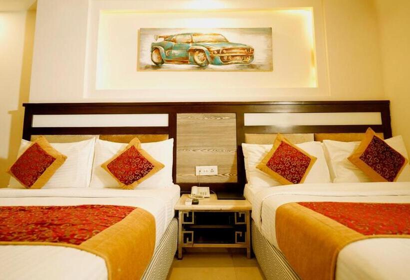 Семейный Номер, The Singh Empire, New Delhi