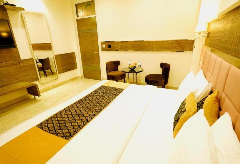 Номер Superior, The Singh Empire, New Delhi