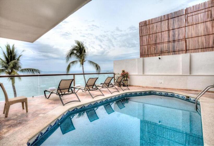 3 Bedroom Suite, Vallarta Shores Beach
