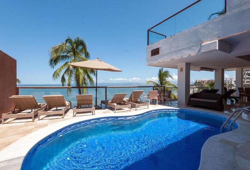 四卧套房, Vallarta Shores Beach