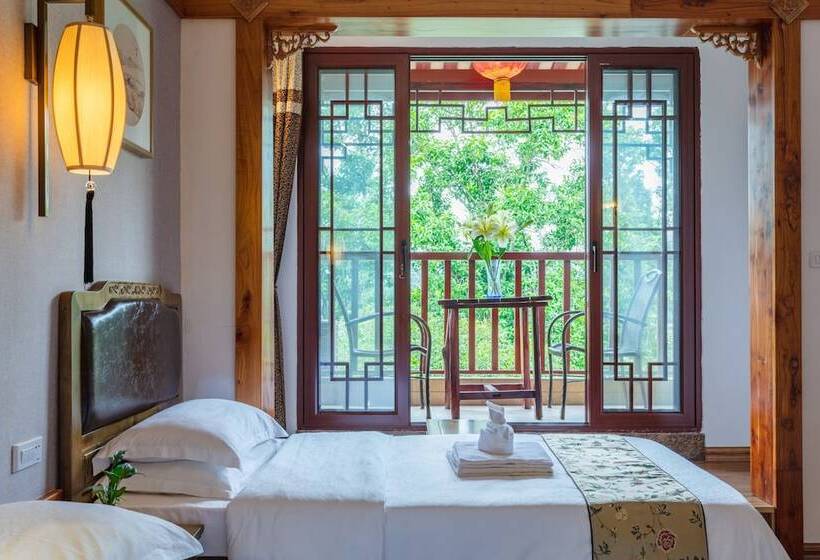 패밀리 룸, Yangshuo Riverview
