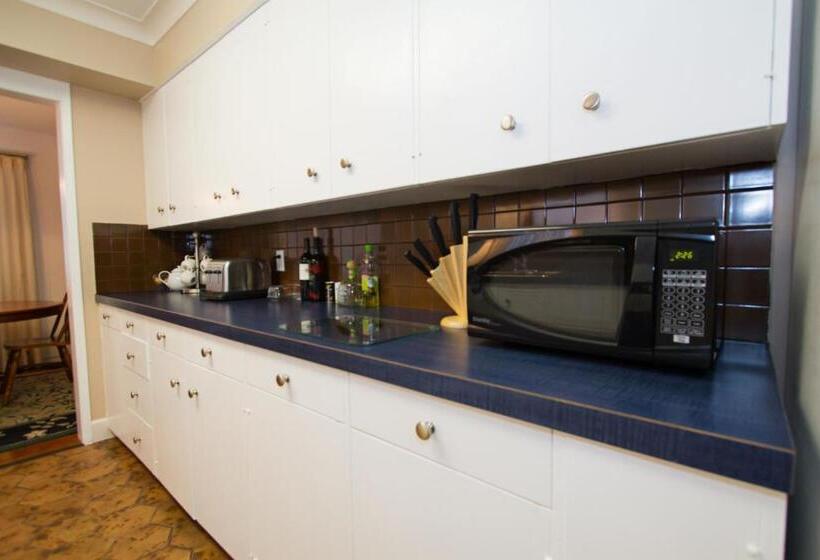 スリーベッドルーム　ヴィラ, Glenwood Inn & Suites