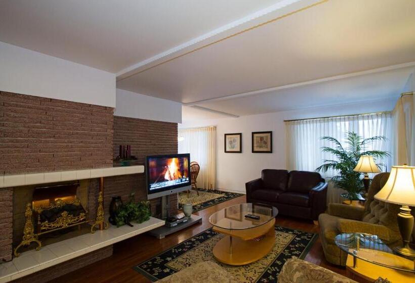 スリーベッドルーム　ヴィラ, Glenwood Inn & Suites