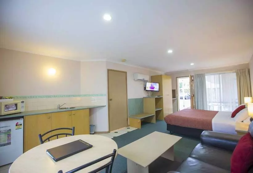 اتاق استاندارد با وان آب گرم, Rose Garden Motel