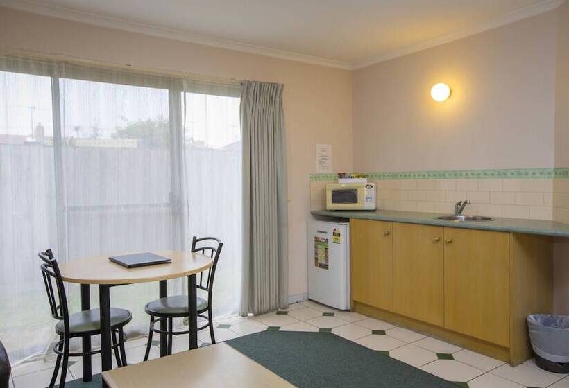 스탠다드 자쿠지 룸, Rose Garden Motel