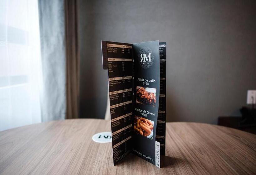 اتاق استاندارد با تخت بزرگ, Rm Avandaro