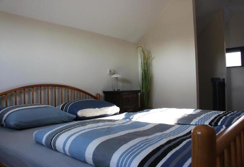 스탠다드 트리플 룸, Logement De Garage