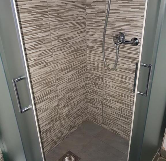 スタンダードシングルルーム, Cottage Heights