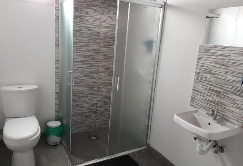 スタンダードシングルルーム, Cottage Heights