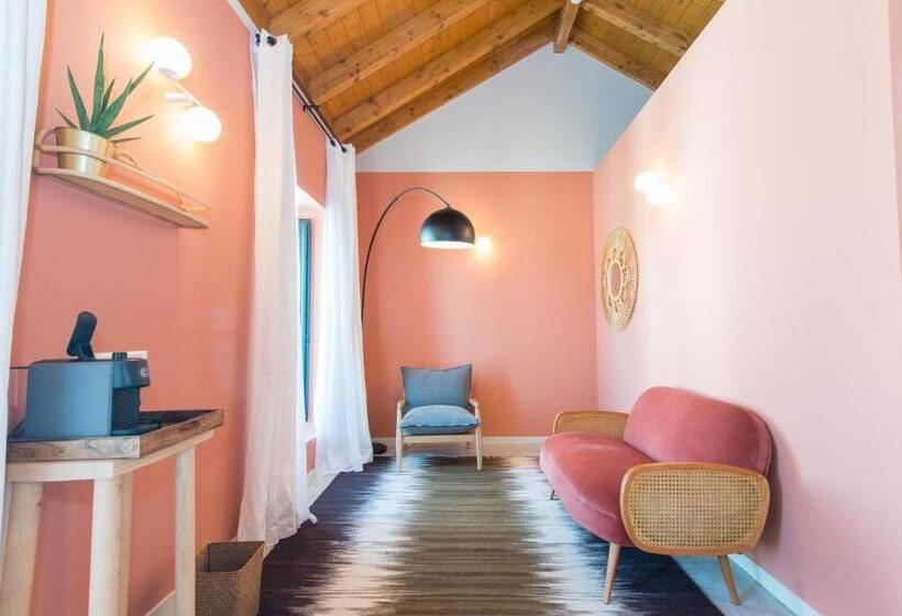 Люкс Deluxe Кровать Кинг, Casa Rosa Villa With Pool In Olhao Centre